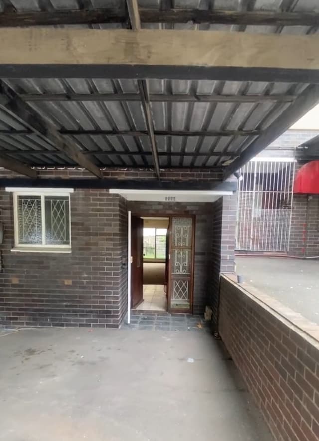 Listing photo