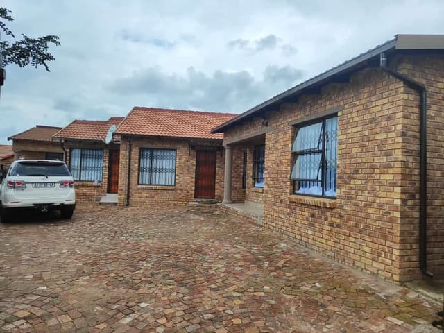 Listing photo
