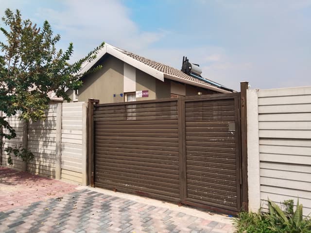 Listing photo