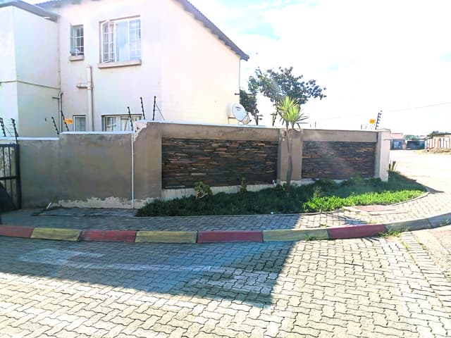 Listing photo