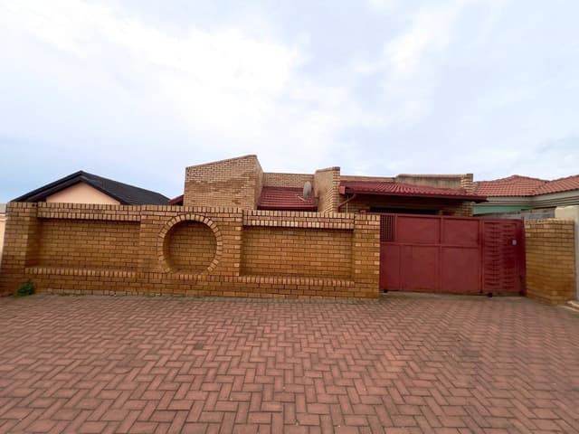 Listing photo