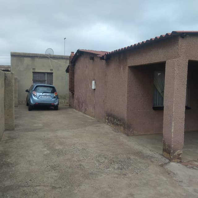 Listing photo