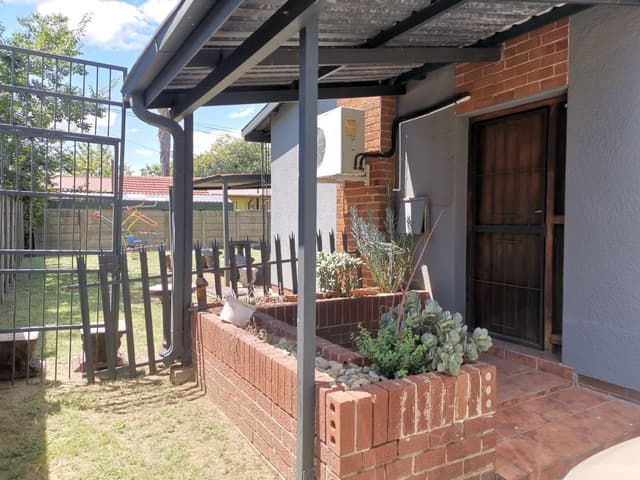 Listing photo