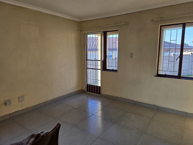 Listing photo