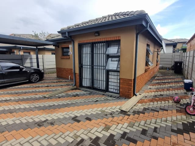 Listing photo