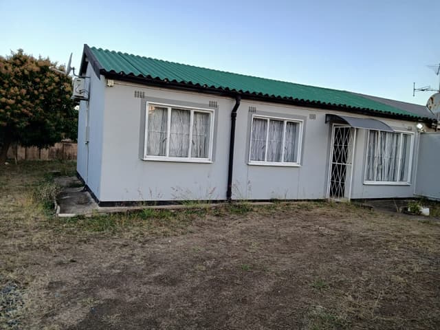 Listing photo