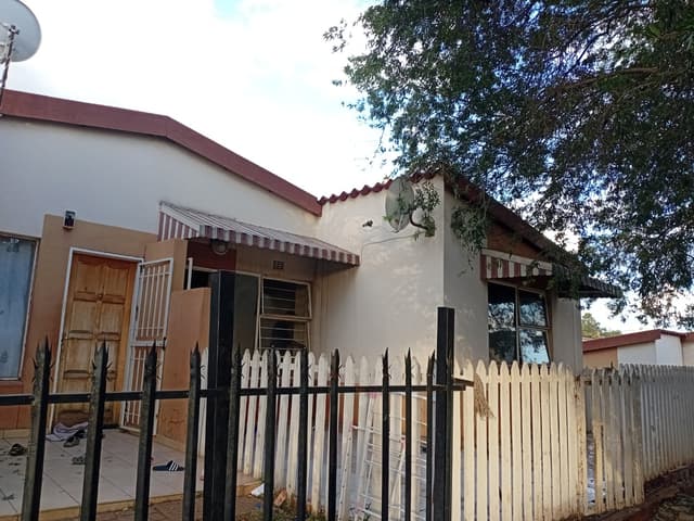 Listing photo