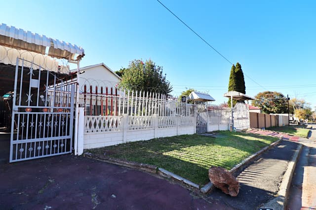 Listing photo
