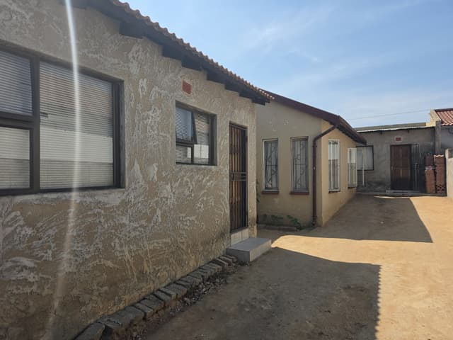 Listing photo
