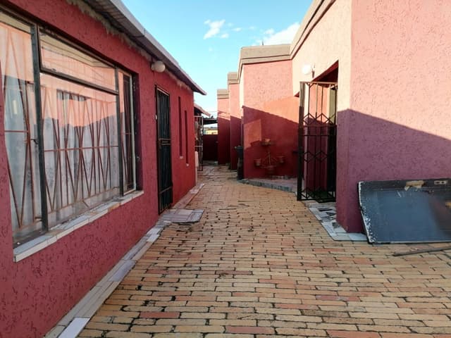 Listing photo