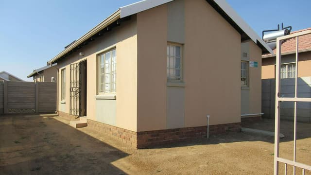 Listing photo
