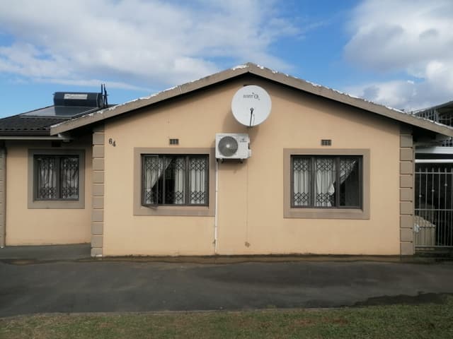 Listing photo