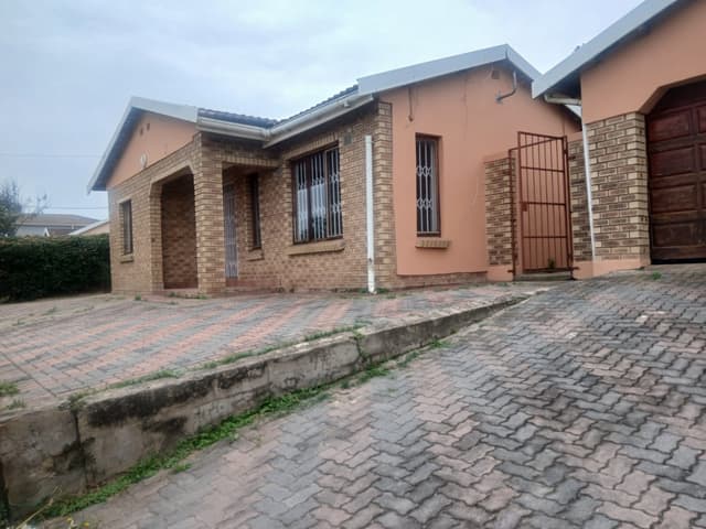 Listing photo