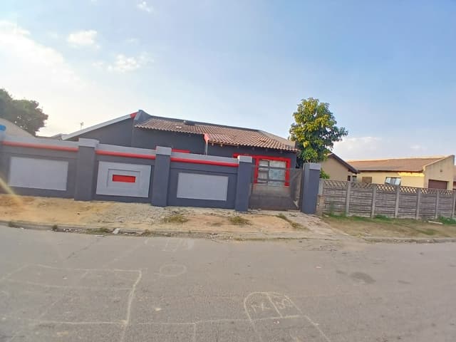 Listing photo