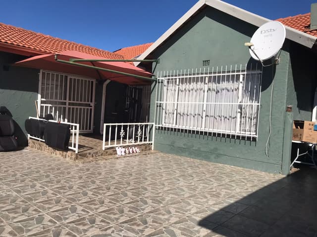 Listing photo