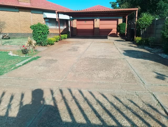 Listing photo
