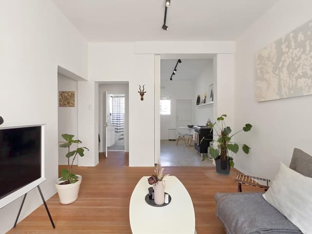 Listing photo