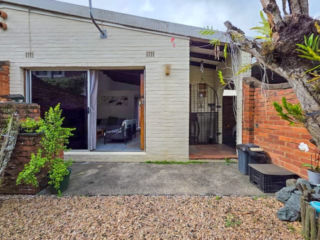 Listing photo