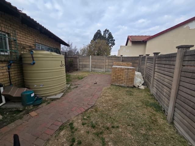 Listing photo