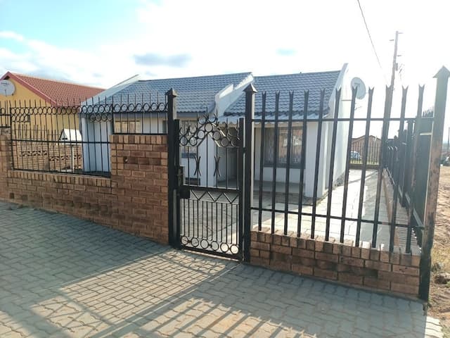 Listing photo