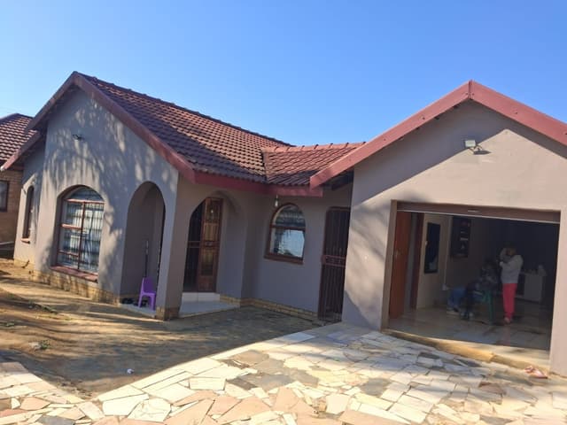 Listing photo