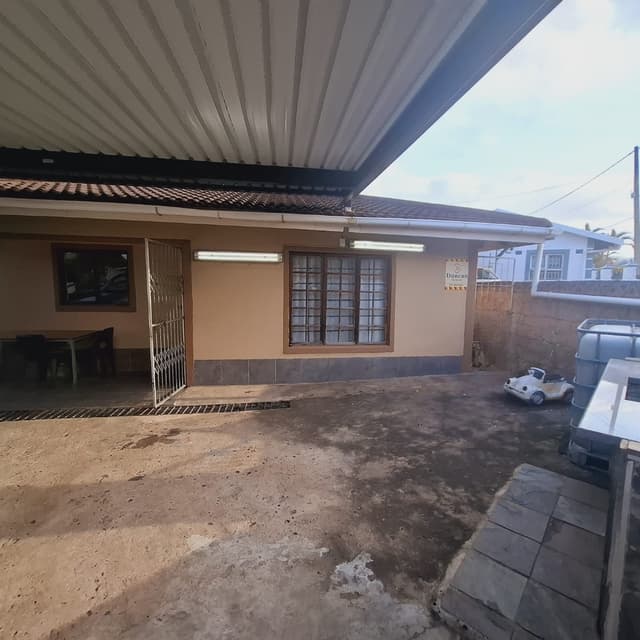 Listing photo