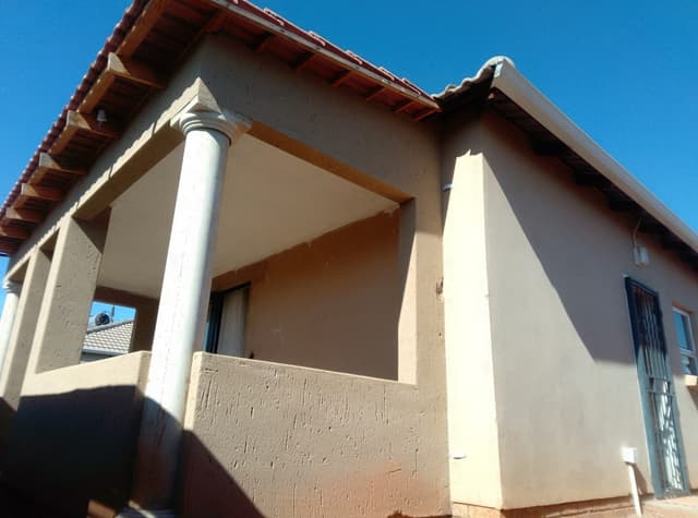 Listing photo