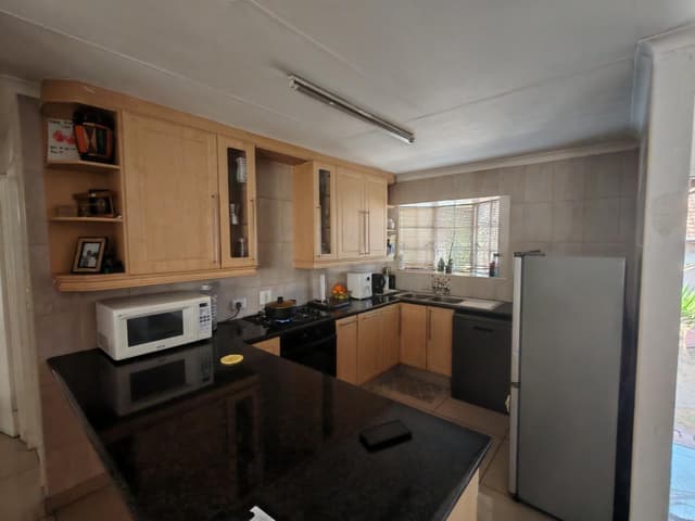 Listing photo