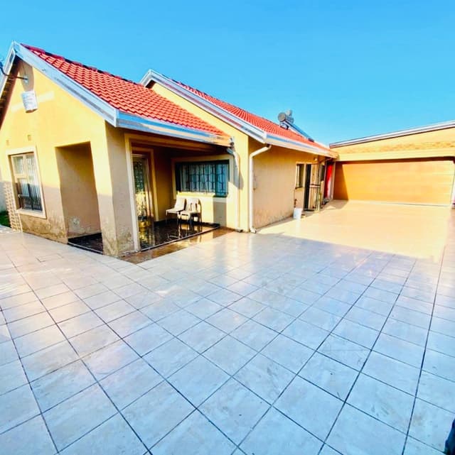 Listing photo