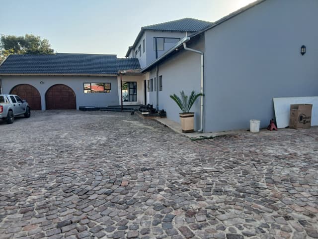 Listing photo