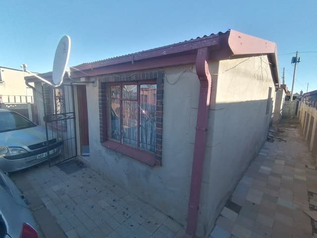 Listing photo