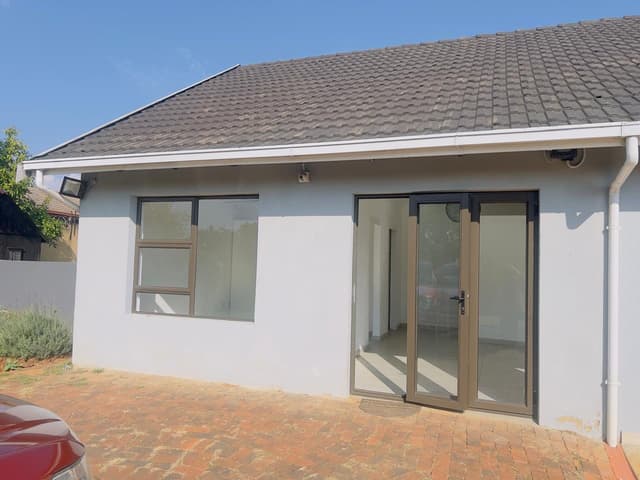 Listing photo