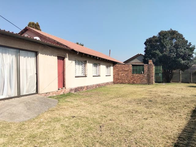 Listing photo