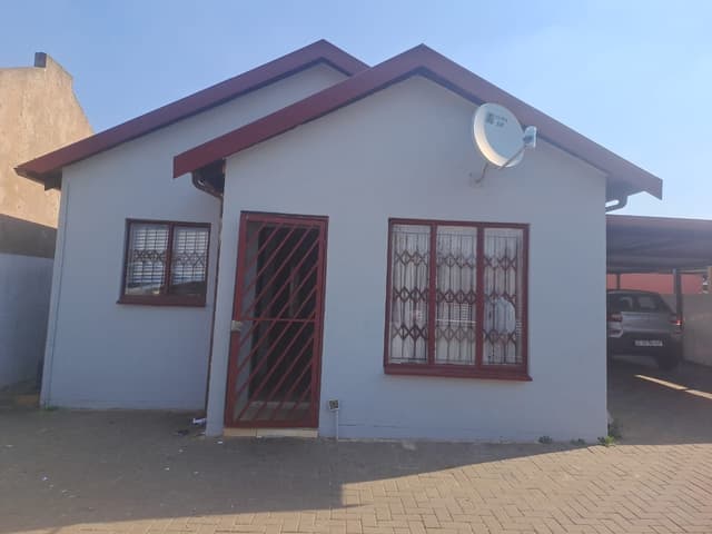 Listing photo