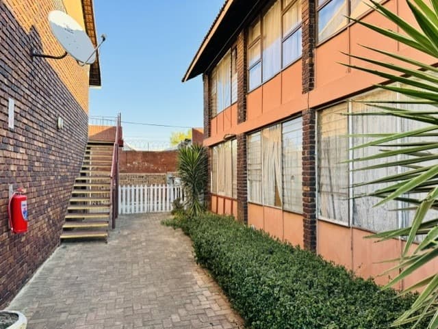 Listing photo