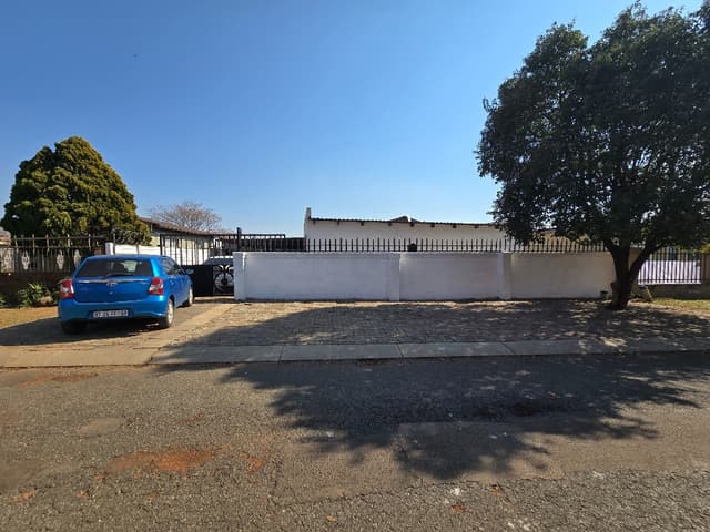 Listing photo