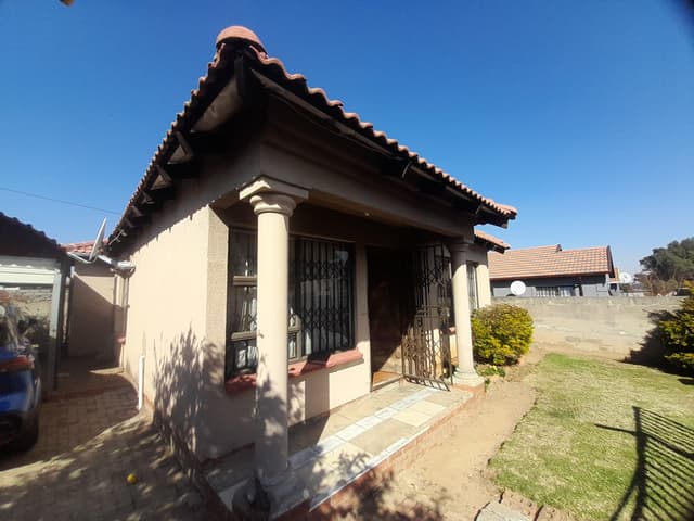 Listing photo