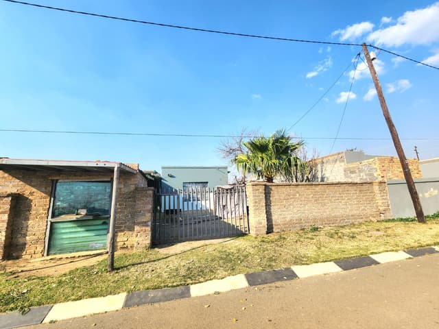 Listing photo