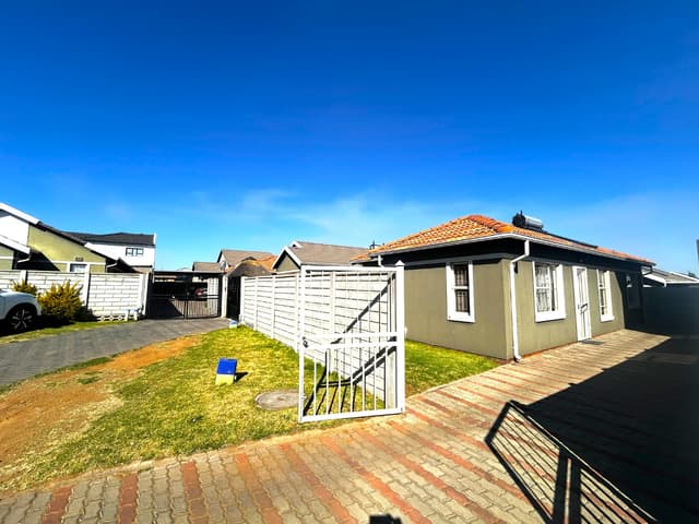 Listing photo