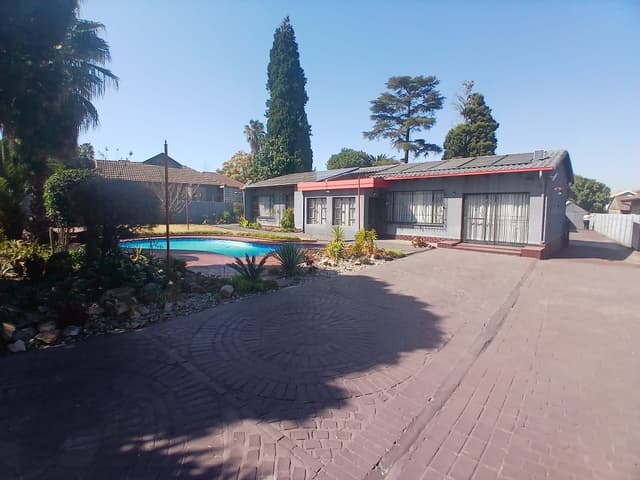 Listing photo