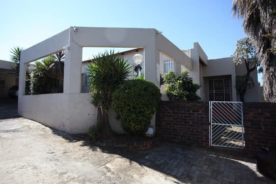 Listing photo