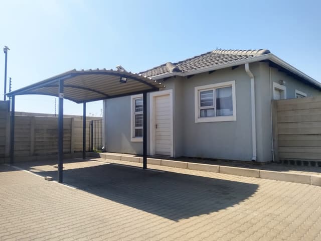 Listing photo
