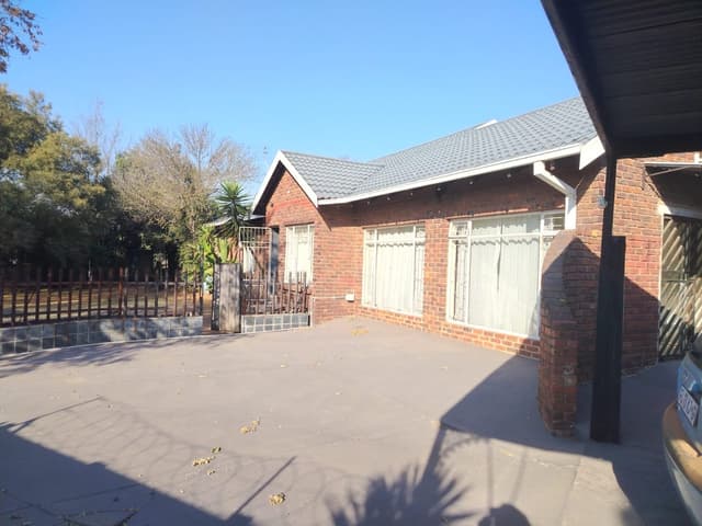 Listing photo