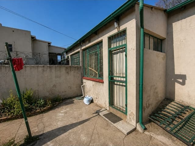 Listing photo