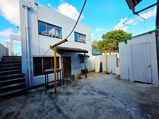 Listing photo