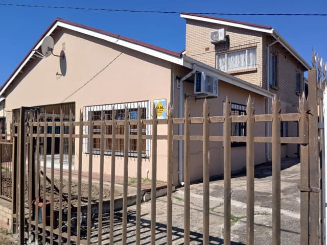 Listing photo