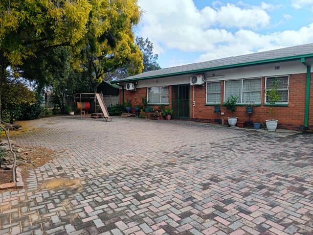 Listing photo