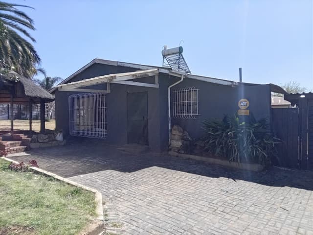 Listing photo