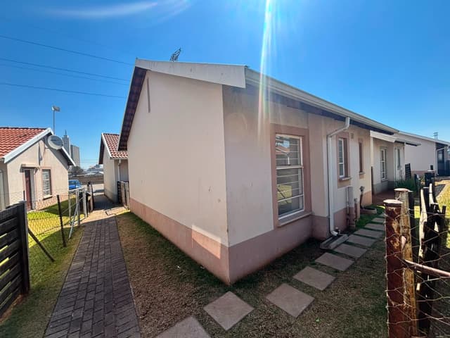 Listing photo