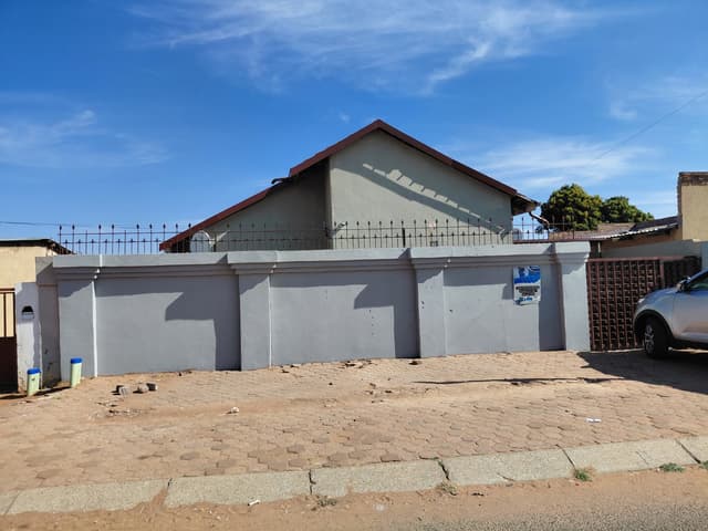 Listing photo